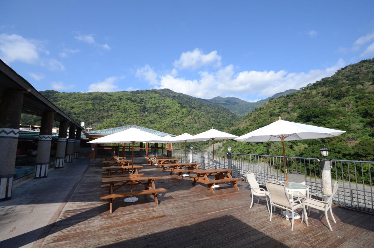 Dong Tair Spa Hotel Wenquan Exteriör bild