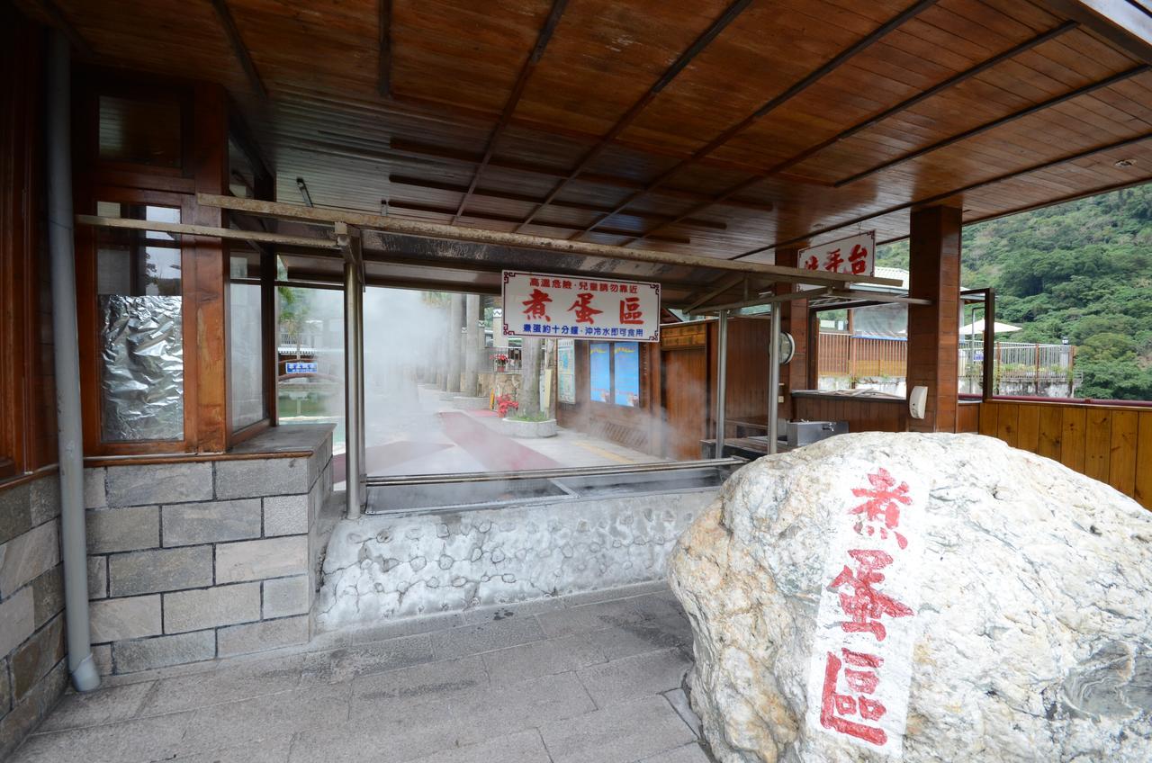 Dong Tair Spa Hotel Wenquan Exteriör bild