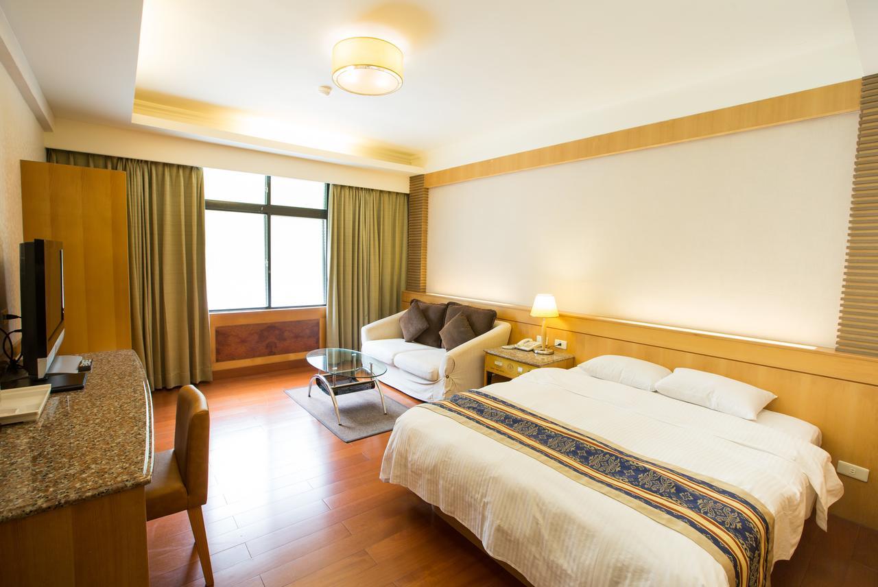 Dong Tair Spa Hotel Wenquan Exteriör bild